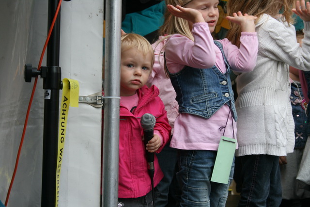 gal/2010/2010 Saitentwist Weltkindertag Essen Borbeck 20.09. AK -Bochold/2010 Saitentwist Weltkindertag Borbeck AK Bochold 20.09. 148.jpg